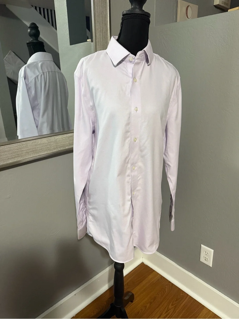 Banana Republic Non-Iron Preppy Grant Slim Fit Lavender Work Dress Shirt Medium.
